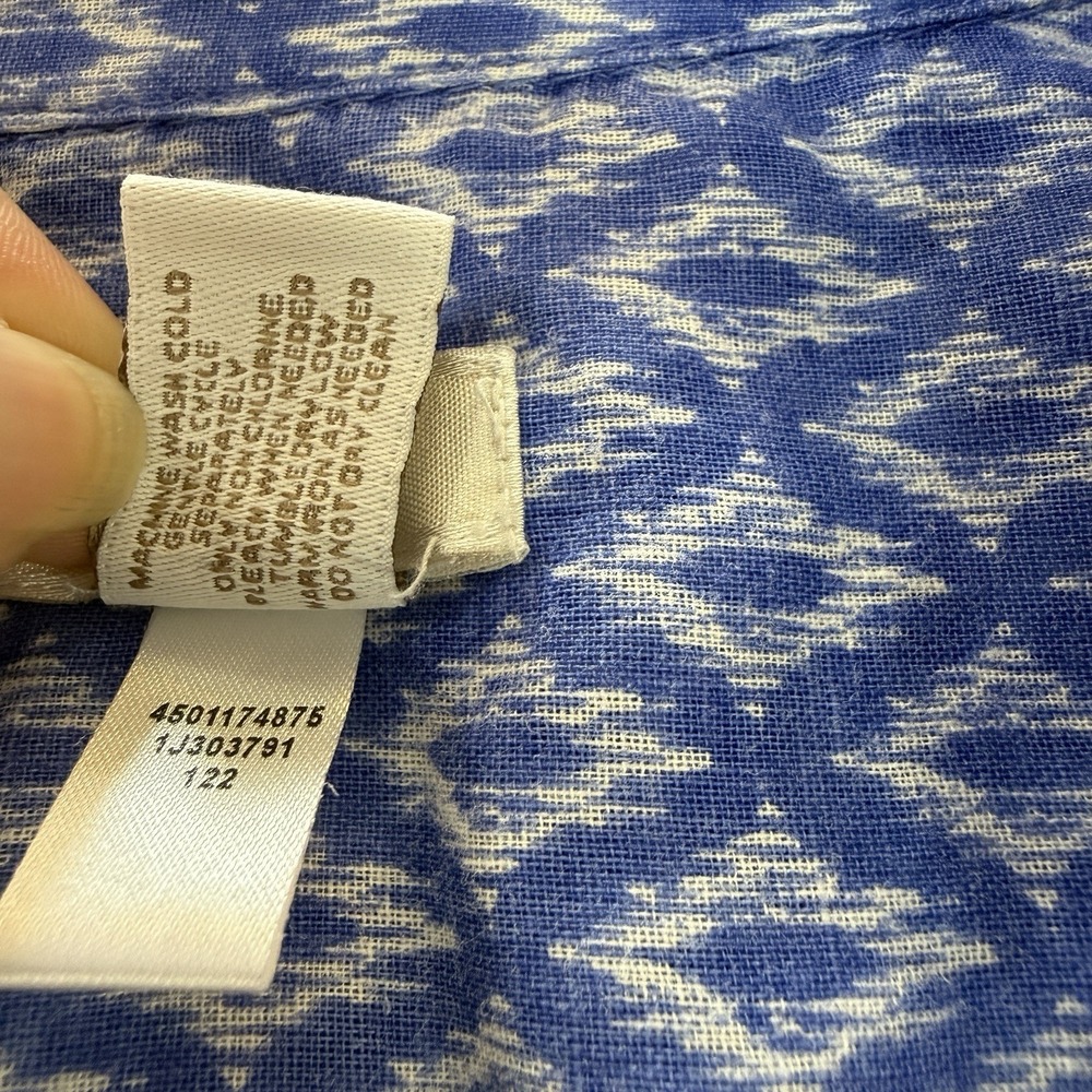 Chicos Women Blue White Ikat Button Front Utility Shirt Sz 1 Medium Cotton - Picture 4 of 5